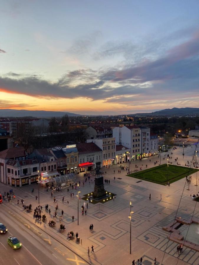 Lux Modern City Centre Self Check-In- Free Parking Nis Bagian luar foto